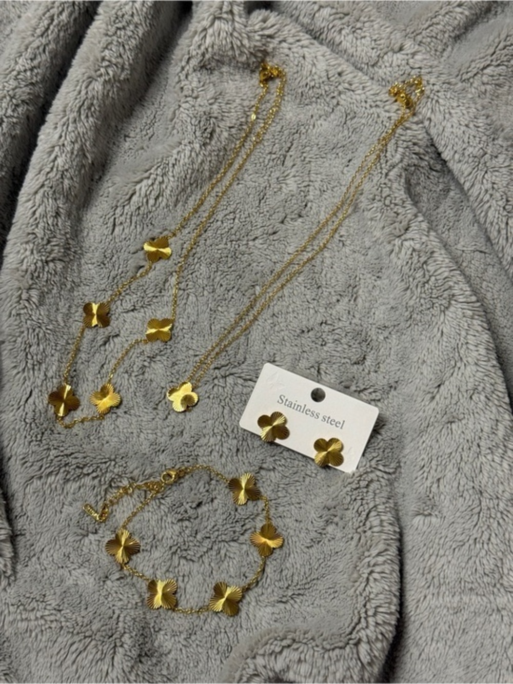 Gold Tone Floral Costume Jewelry Set ✨